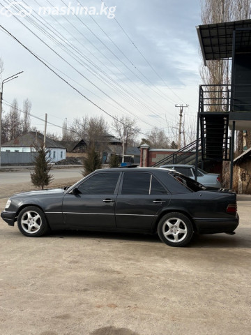 Mercedes-Benz W124