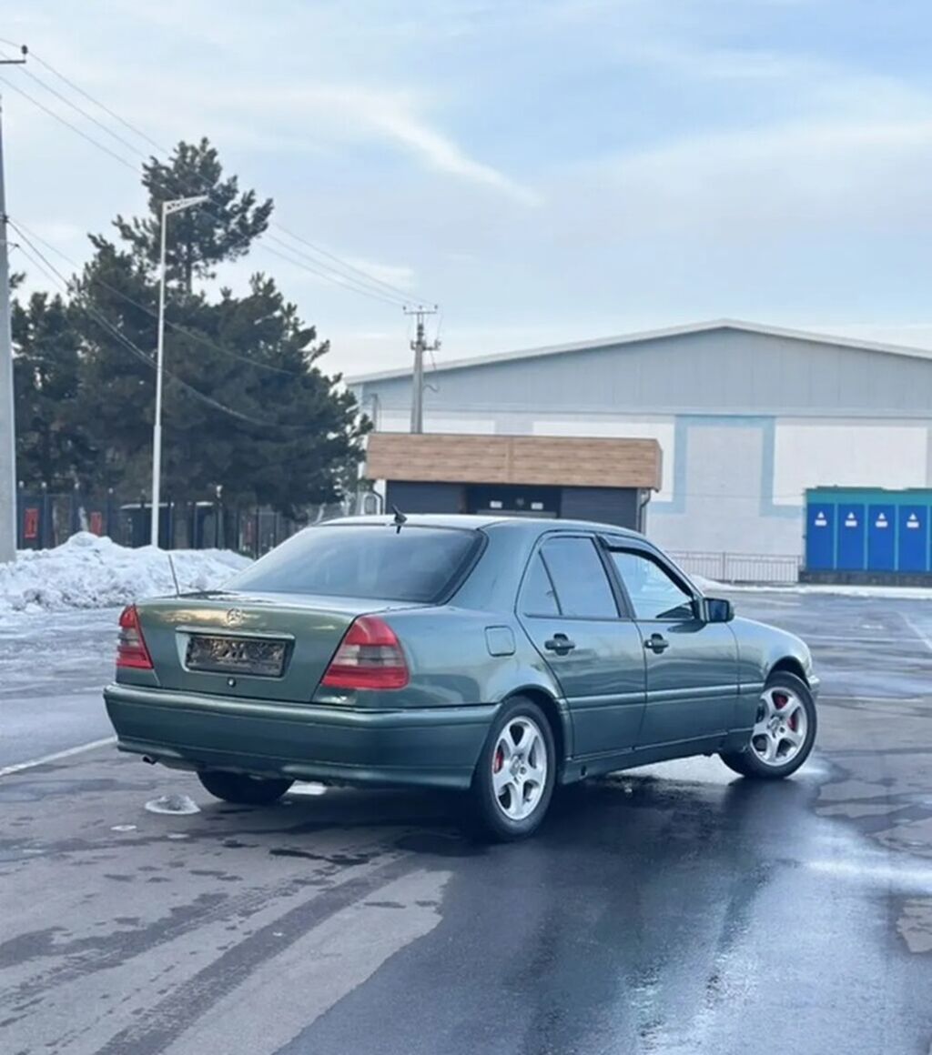 Mercedes-Benz C-Class