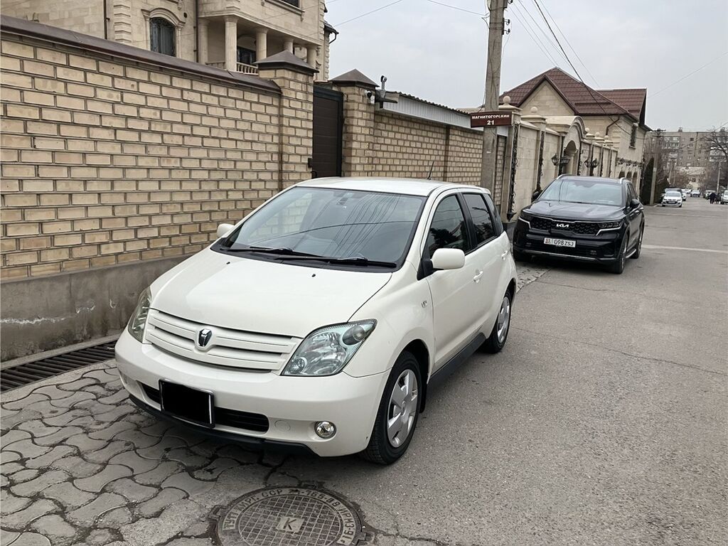 Toyota Ist